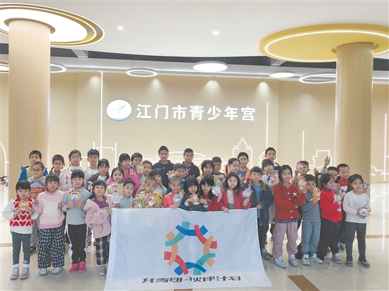 团市委联合全市各级团组织广泛开办“共青团·伙伴计划”爱心托管班。