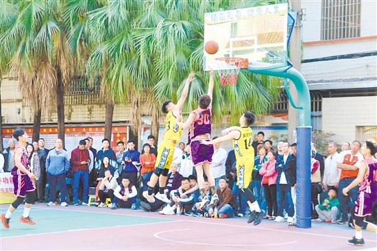 礼乐街道春节“贺岁杯”村际篮球赛比赛现场。