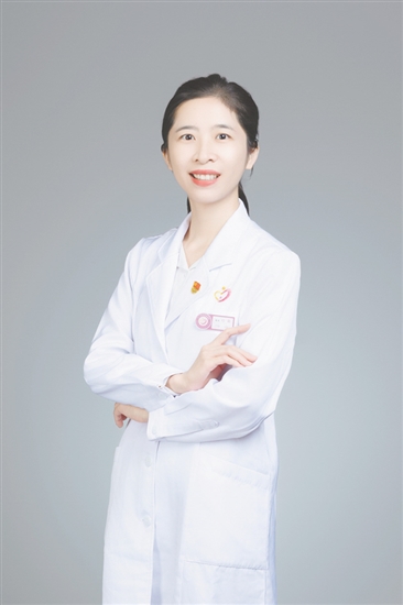 耳鼻喉科主治医师何盈