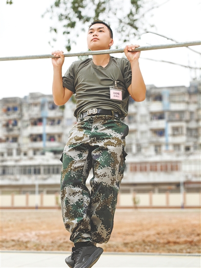 新会区应征青年翁梓峻