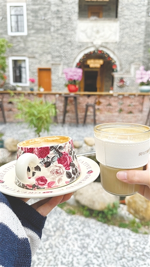 咖啡不只是一杯饮品,更是一种载体。 咖啡不只是一杯饮品,更是一种载体。