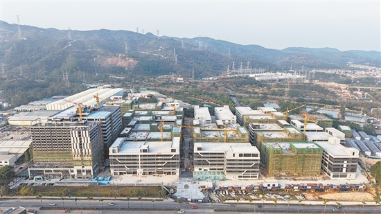 万洋项目打造适配制造业中小微企业的高标准厂房及配套设施，聚焦的摩托车零部件等领域与杜阮镇产业方向高度契合。