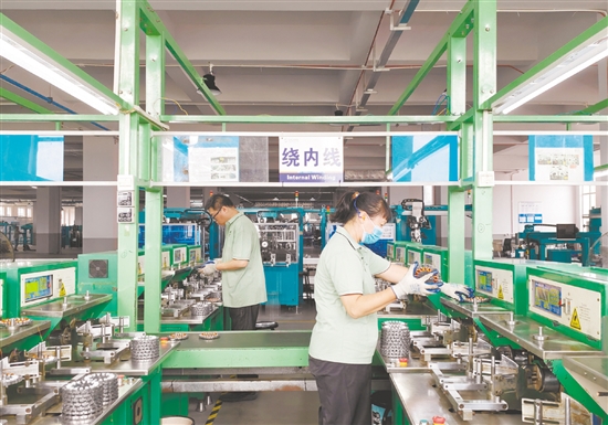 新欣电器在台山工业新城兴建新生产基地，实现产能跃升，有力拓展了海外市场份额。