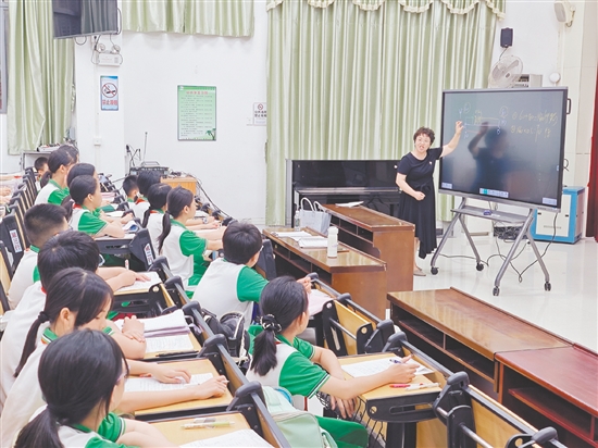 沙坪六小依托该校“新六艺”课程体系打造“至善数学乐园”特色数学社团。