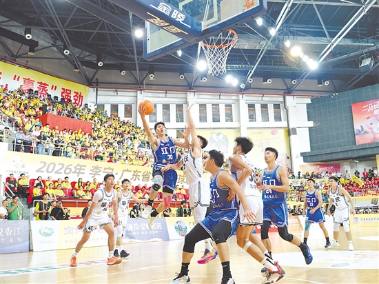 4月11日，江门队客场战胜肇庆队。