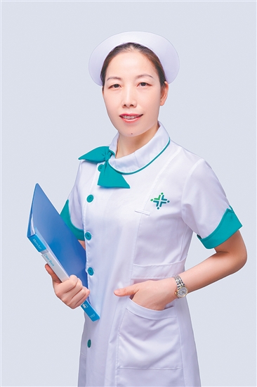 姓名：肖秀金