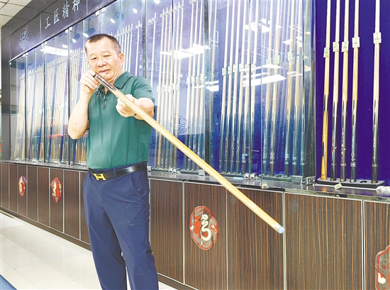 罗锡沛对每一道工序的坚持从未改变。