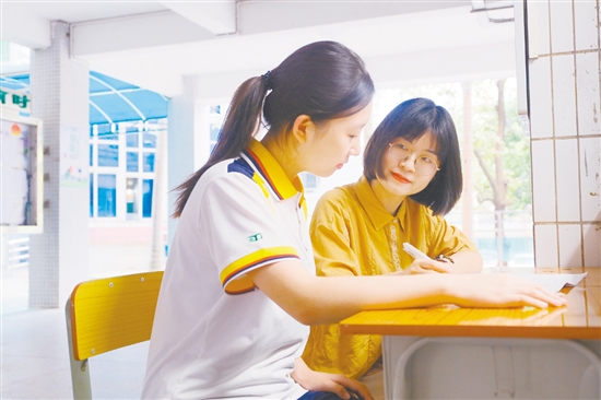 导师制管理针对学生需求提供个性化辅导。