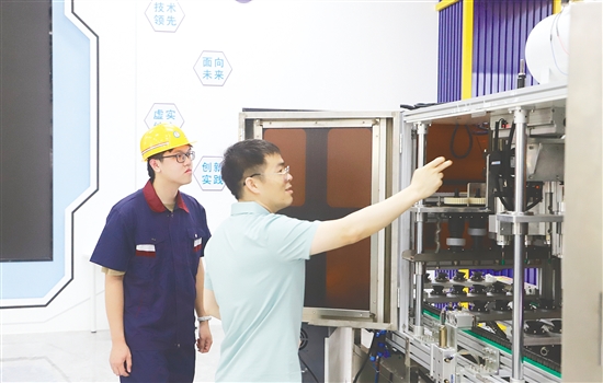 近年来,江门职院越来越多的科技成果成功转化,赋能侨乡产业发展。 近年来,江门职院越来越多的科技成果成功转化,赋能侨乡产业发展。