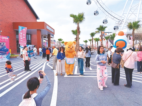 西江美岸文创园已累计接待游客超50万人次。 西江美岸文创园已累计接待游客超50万人次。