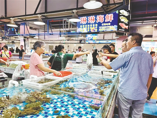 广海水产交易中心是粤西地区规模领先、业态完善的综合性渔获集散综合体。