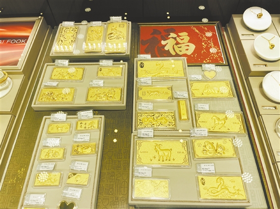 近期多家金饰品牌价格以上涨为主，部分品牌涨至年内最高。