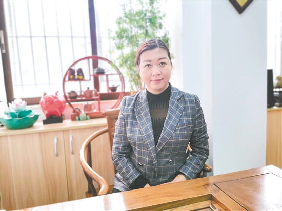 李艳芳