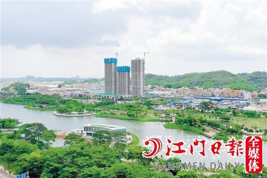 园山湖景色优美。