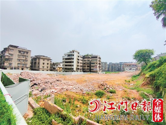 新会诗书街旧改地块实景图。