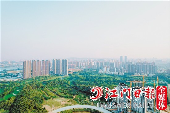 江发置业望高尔夫项目实景图。