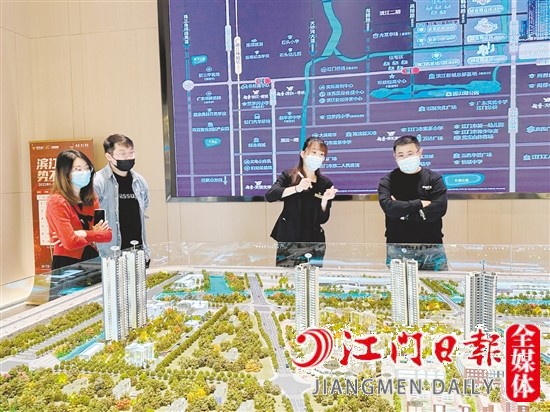 公积金优惠政策，减轻了购房人的资金压力，释放了住房消费潜力。