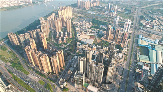 外海片区楼市或随着江海站的开通迎来进一步发展。