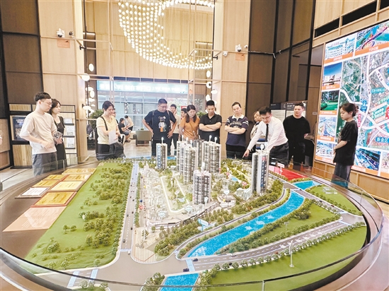 部分楼盘人气旺。