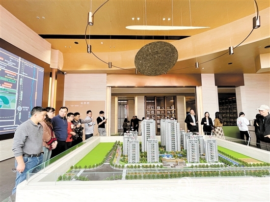 深中通道的开通，江门楼市或将吸引来自深圳等地的客户。