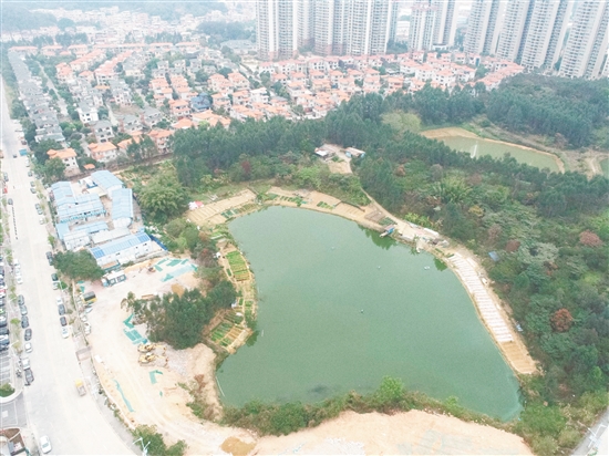 位于蓬江区猪乸环地段灏昌园小区东侧、翡翠观澜小区西北侧地块已于4月9日成功出让。
