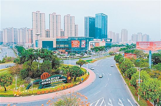 业内期待“限佣令”推动台山楼市走向高质量发展轨道。资料图片 业内期待“限佣令”推动台山楼市走向高质量发展轨道。资料图片