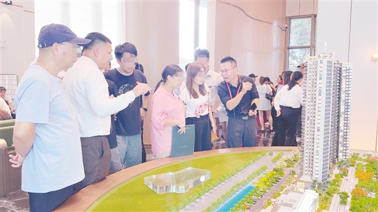 受个别楼盘带动,10月台山市一手住宅成交量环比增长。 受个别楼盘带动,10月台山市一手住宅成交量环比增长。