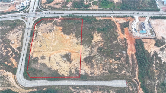 台山这次成功出让的3宗地块为相邻用地。图为江门市JCR2026-21（台山05）号地。