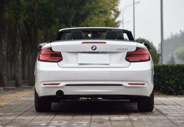 拉风的宝马敞篷小跑车,不到30万便可拥有它