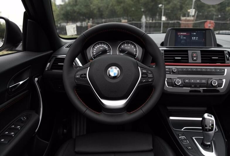 拉风的宝马敞篷小跑车,不到30万便可拥有它