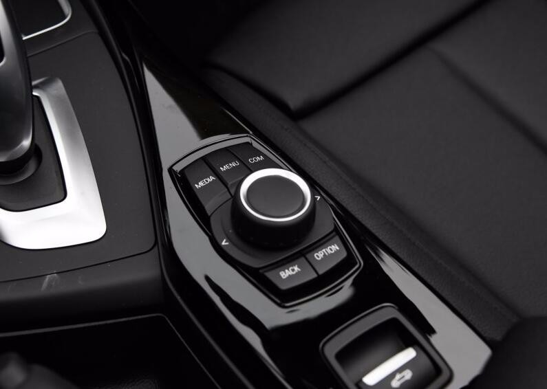 拉风的宝马敞篷小跑车,不到30万便可拥有它