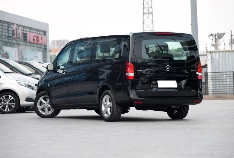 起售价却不足30万元奔驰MPV 让 GL8成为笑话