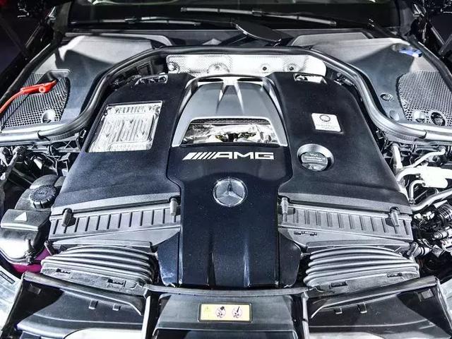 梅赛德斯-AMG GT四门跑车发售，预售价100.00万起