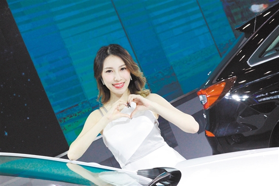 姓名：Hana