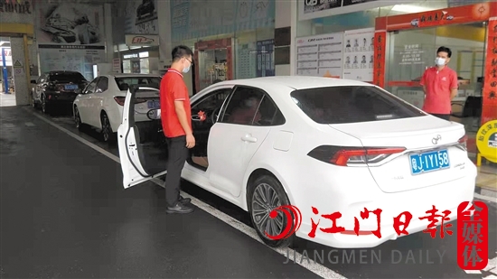 消费者到4S店“体检”爱车时最好提前预约。