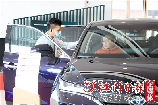 春节期间，到4S店的市民购车意愿强。