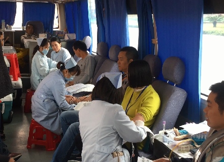 广东狮子会组织会员单位无偿献血惠民生 46人